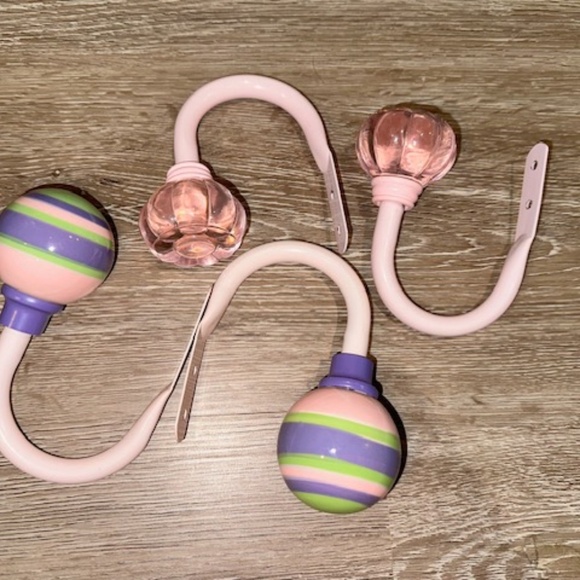 Fun curtain tie backs for curtains or drapes. Home Decor. Like new - Picture 2 of 2